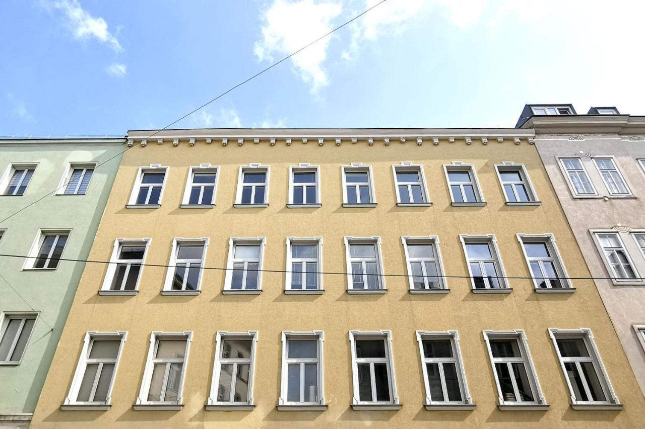 Vienna Palm Apartments ภายนอก รูปภาพ