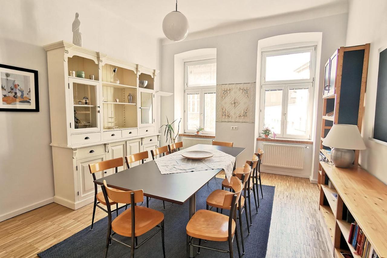 Vienna Palm Apartments ภายนอก รูปภาพ