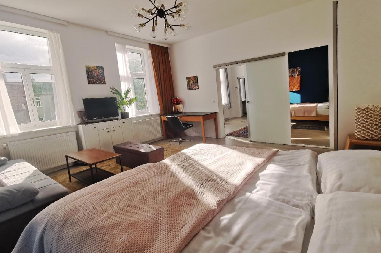 Vienna Palm Apartments ภายนอก รูปภาพ