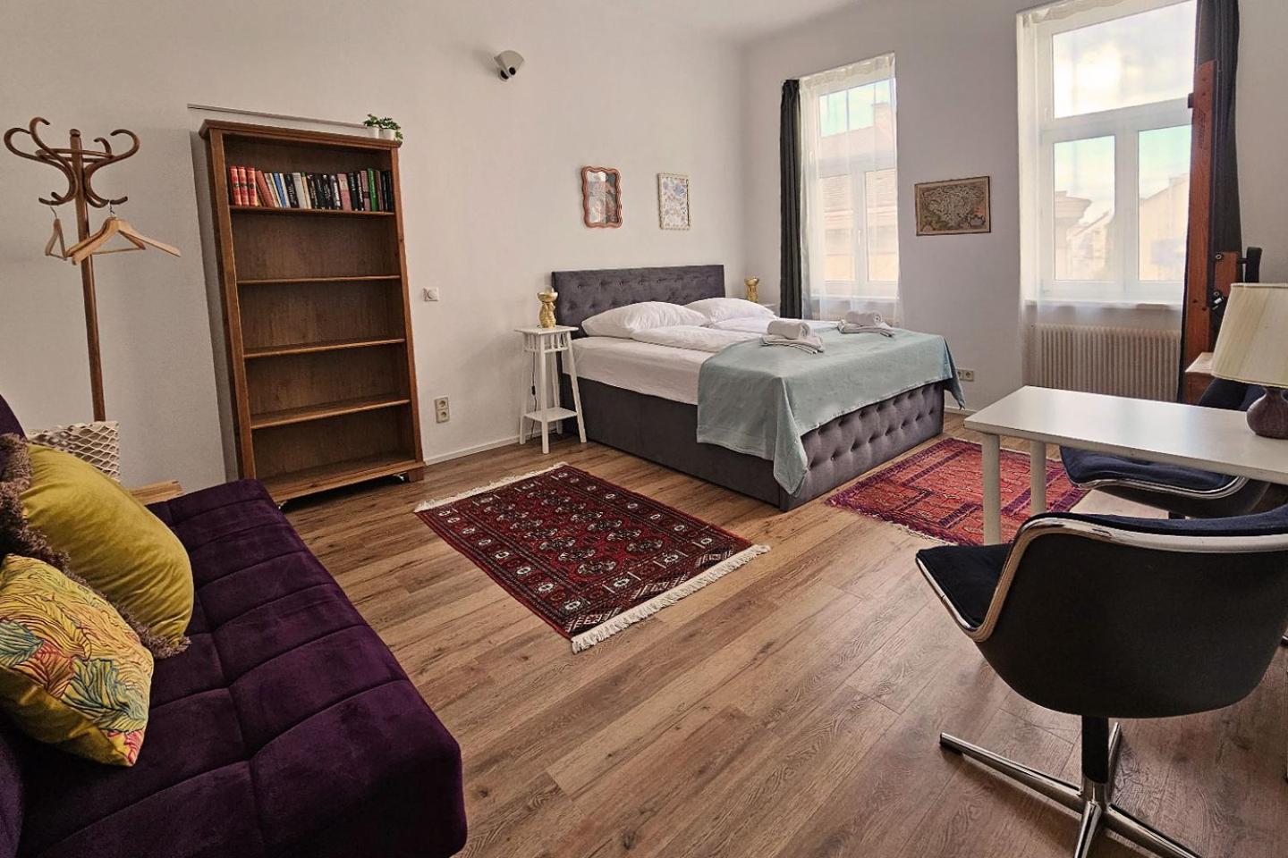 Vienna Palm Apartments ภายนอก รูปภาพ